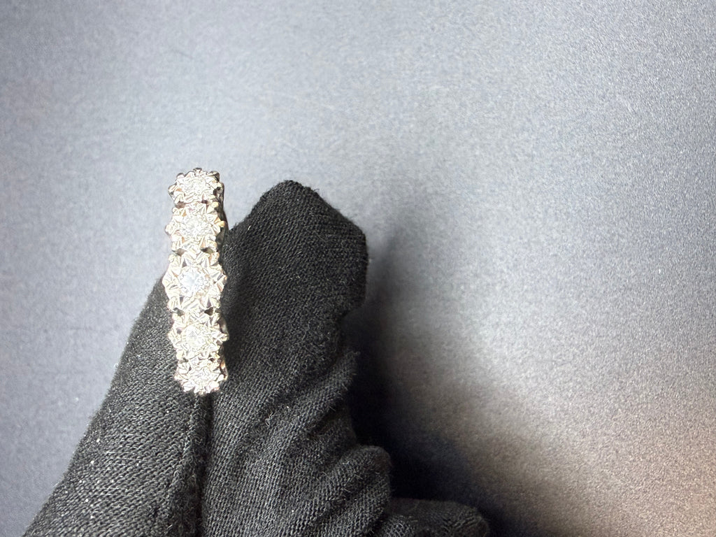 18ct White Gold Five Stone Diamond Ring Size R 1/2 5.2g 750 London