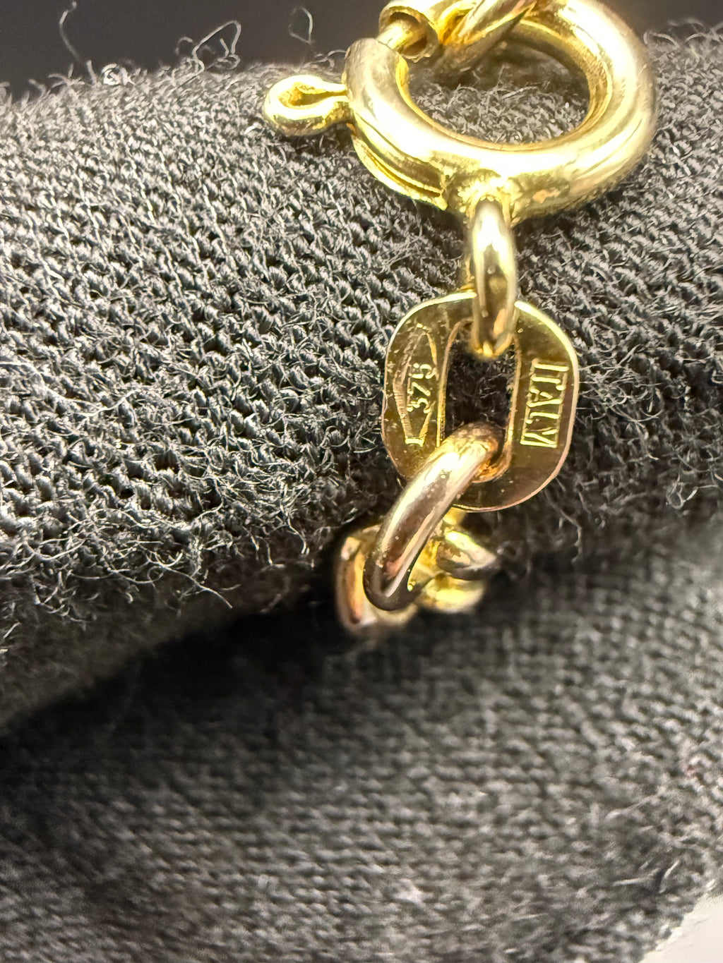 Solid 9ct Yellow Gold Italian Curb Chain Necklace 60cm 19.6g 375