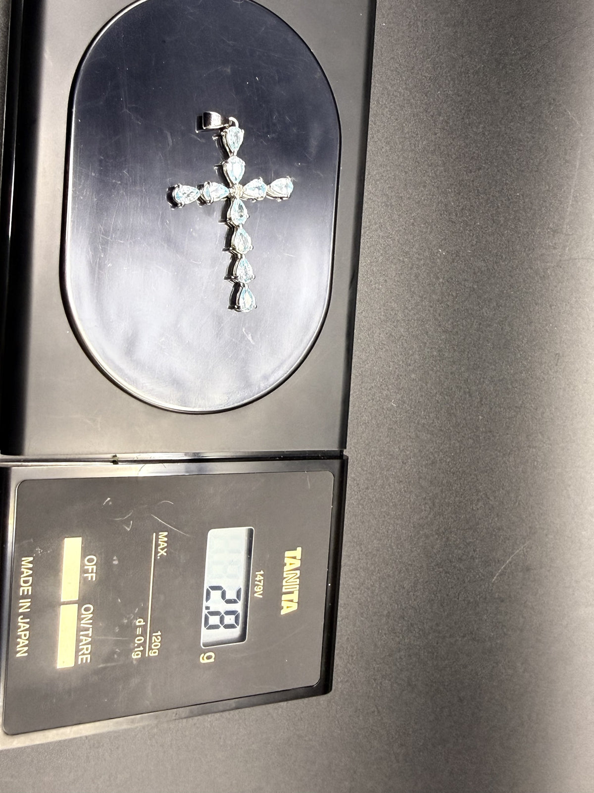 9ct white gold London blue topaz cross pendant