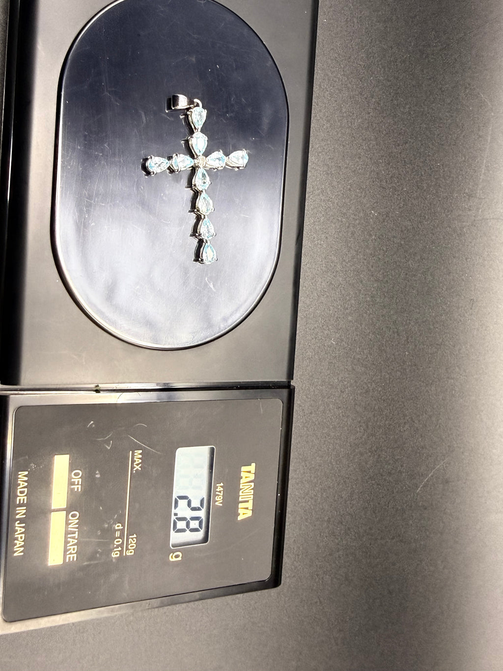 9ct White Gold Blue Topaz Cross Pendant 2.7g Hallmarked