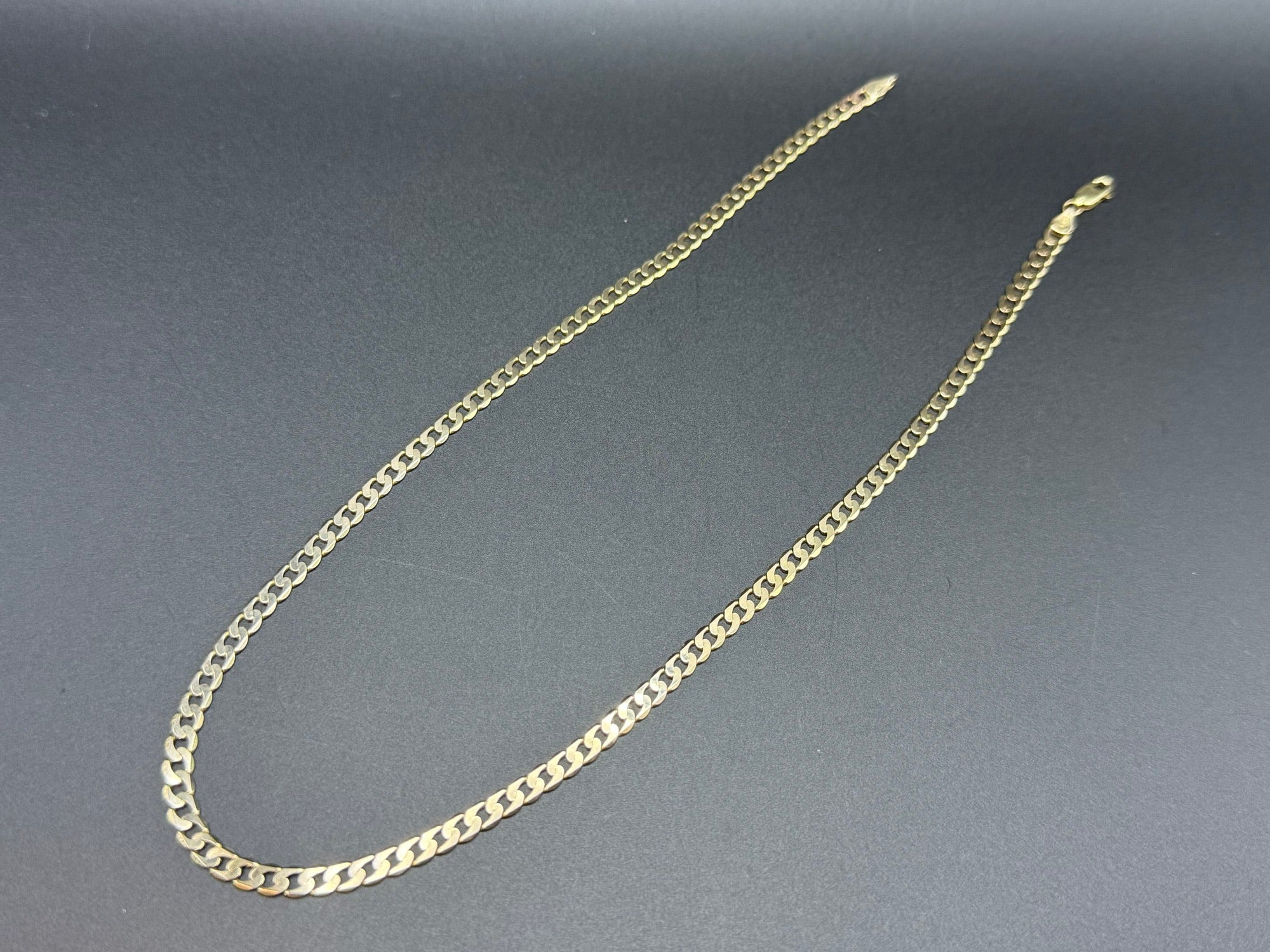 Solid 9ct Yellow Gold Curb Chain Necklace 46cm 10.7g 375 Hallmarked
