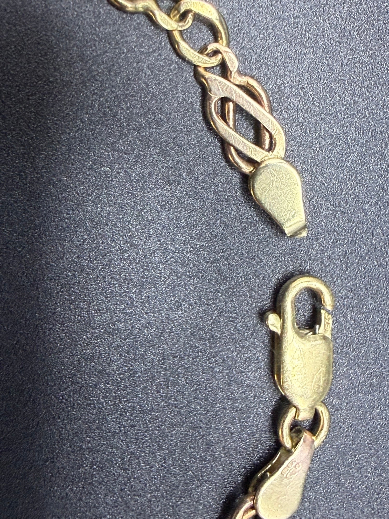 Solid 9ct Yellow Gold Celtic Knot Bracelet 20cm 3.8g 375 Hallmarked