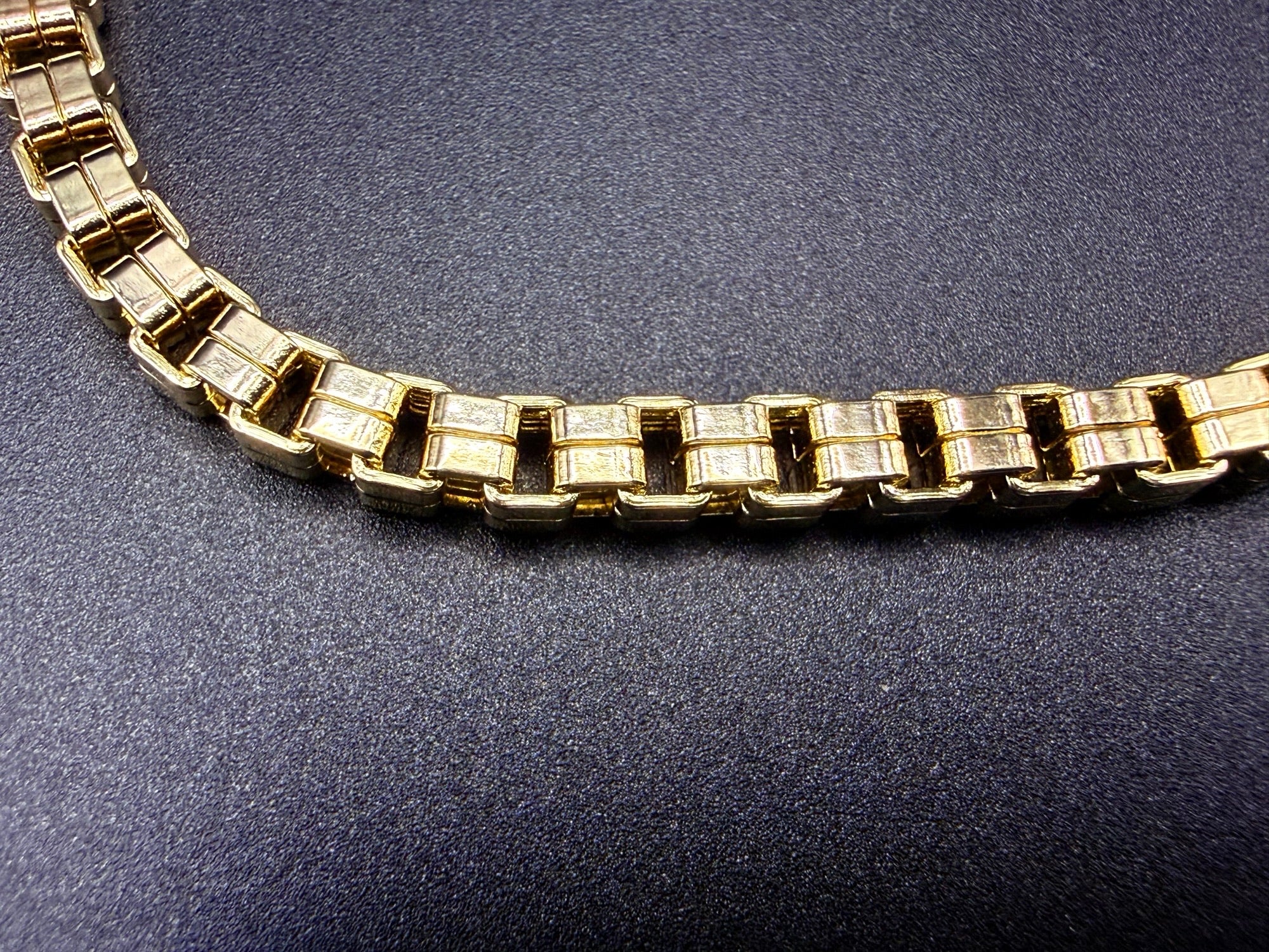 Solid 9ct Yellow Gold Box Link Bracelet 19cm 8.9g 375 London