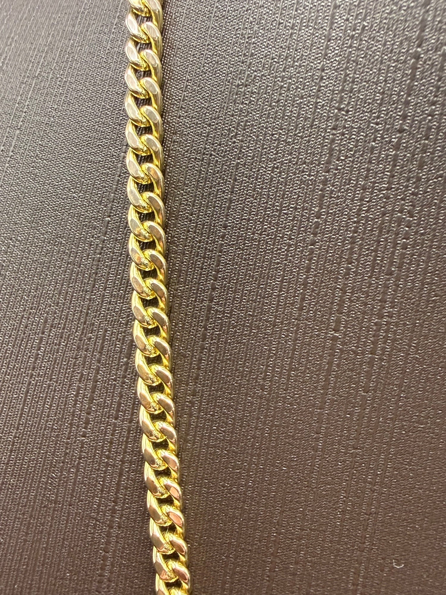 Solid 9ct Yellow Gold Italian Curb Chain Necklace 60cm 19.6g 375