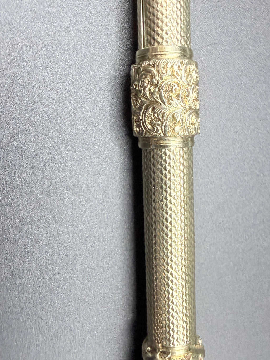 Antique Victorian 9ct Gold Propelling Pencil 18.2g Seal Top Engine Turned