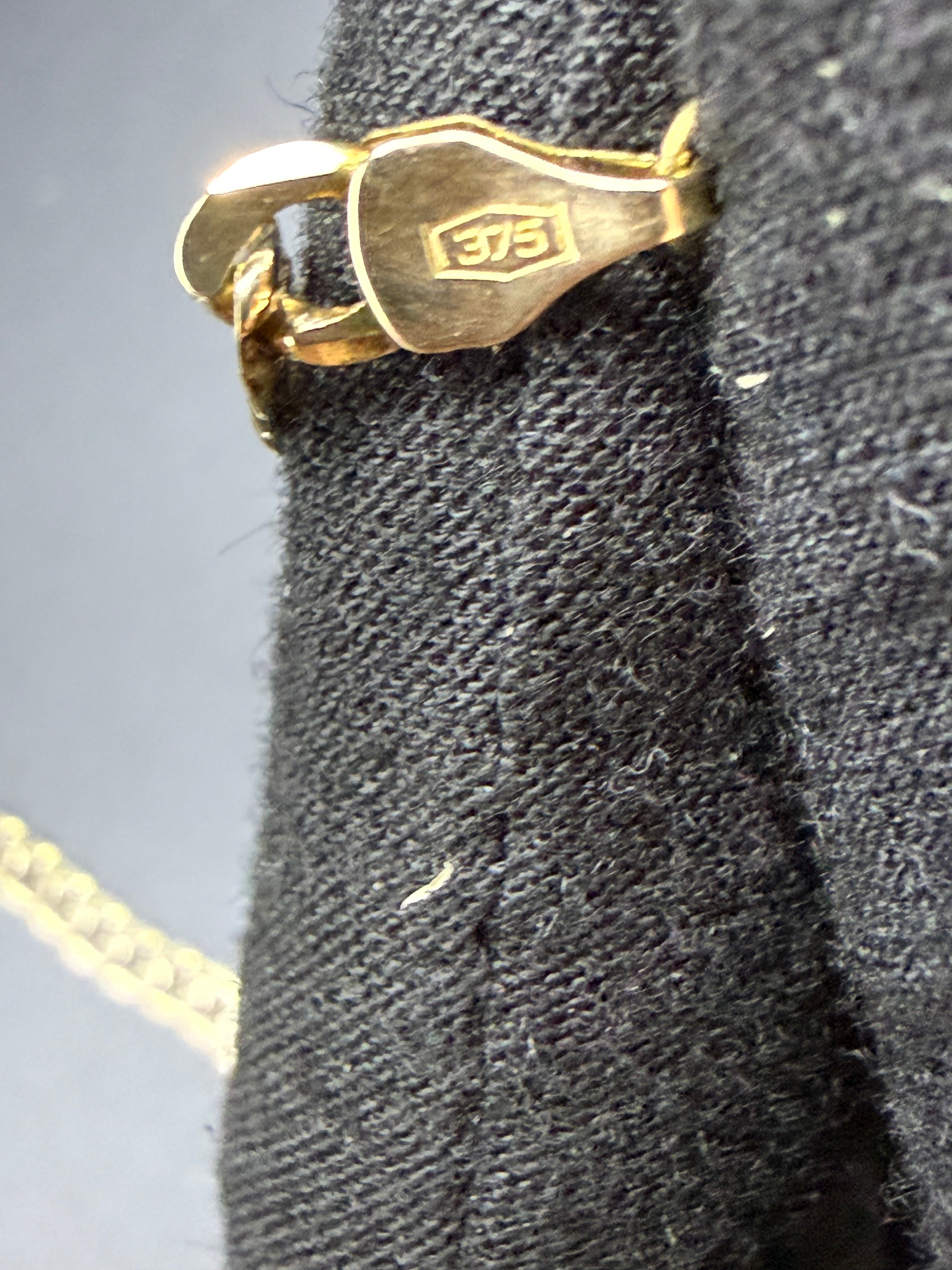 Solid 9ct Yellow Gold Curb Chain Necklace 46cm 10.7g 375 Hallmarked