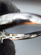 V and Co 18ct white gold Art Deco diamond panel ring, size M and a half