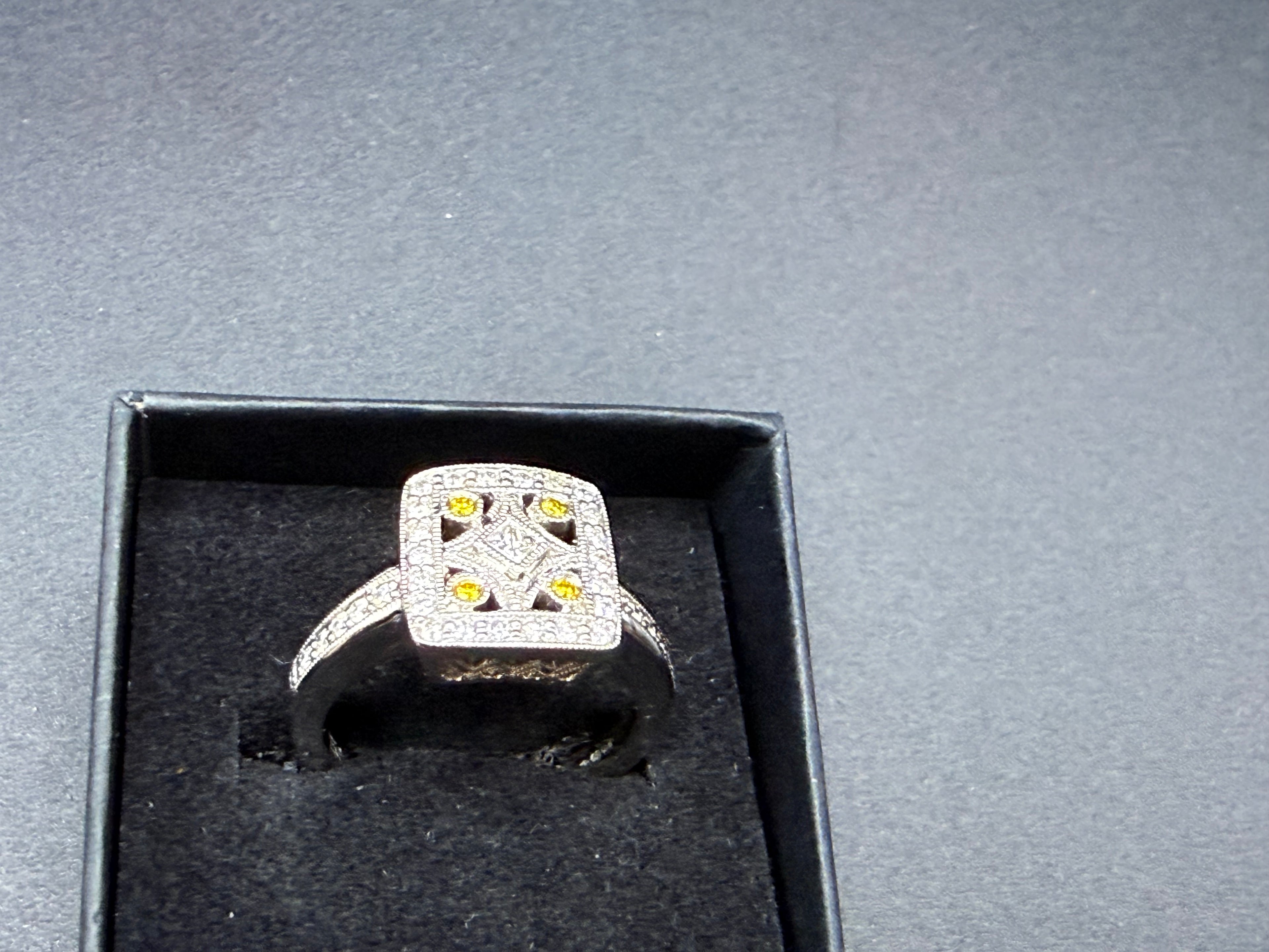 V&Co 18ct White Gold Art Deco Diamond Panel Ring Size M 1/2 6.8g 750