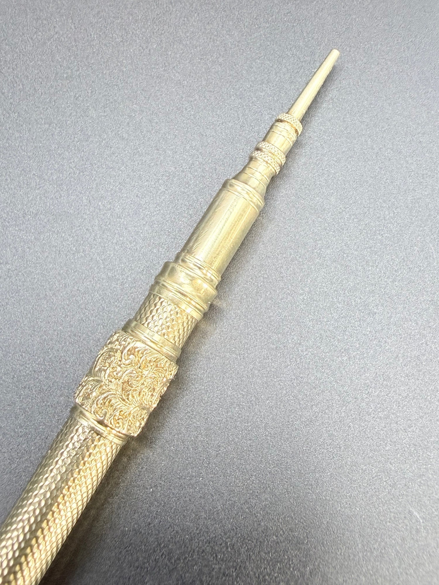 Antique Victorian 9ct Gold Propelling Pencil 18.2g Seal Top Engine Turned