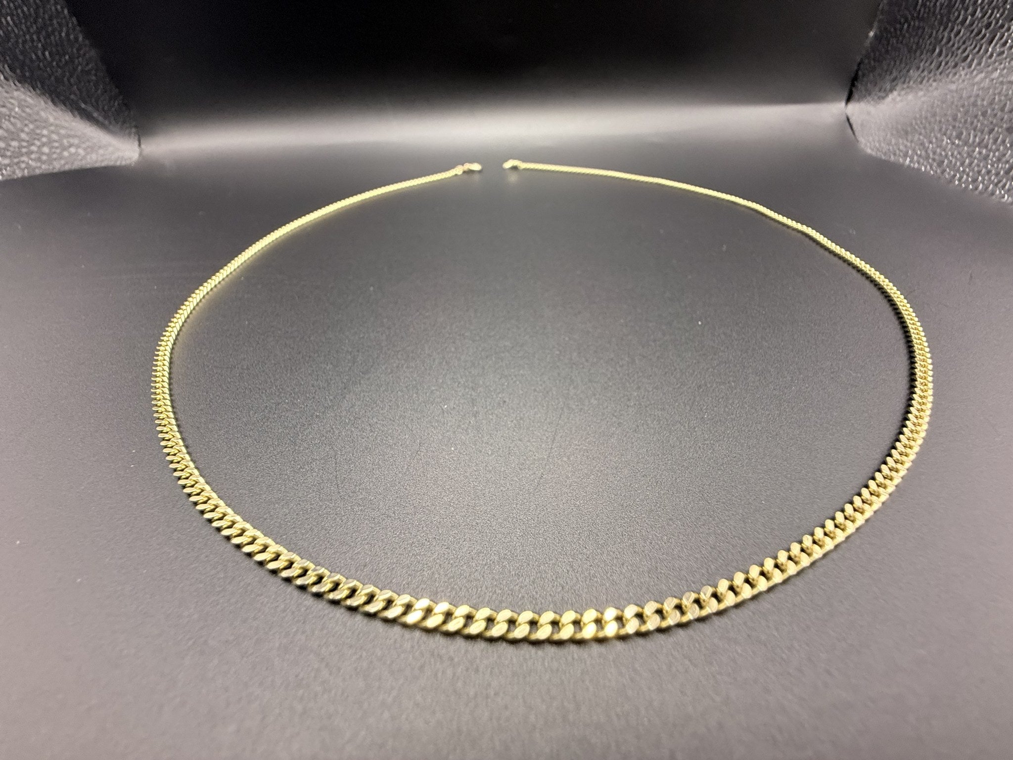 Solid 9ct Gold Curb Chain Necklace 61cm 12.4g 375 Hallmarked Long