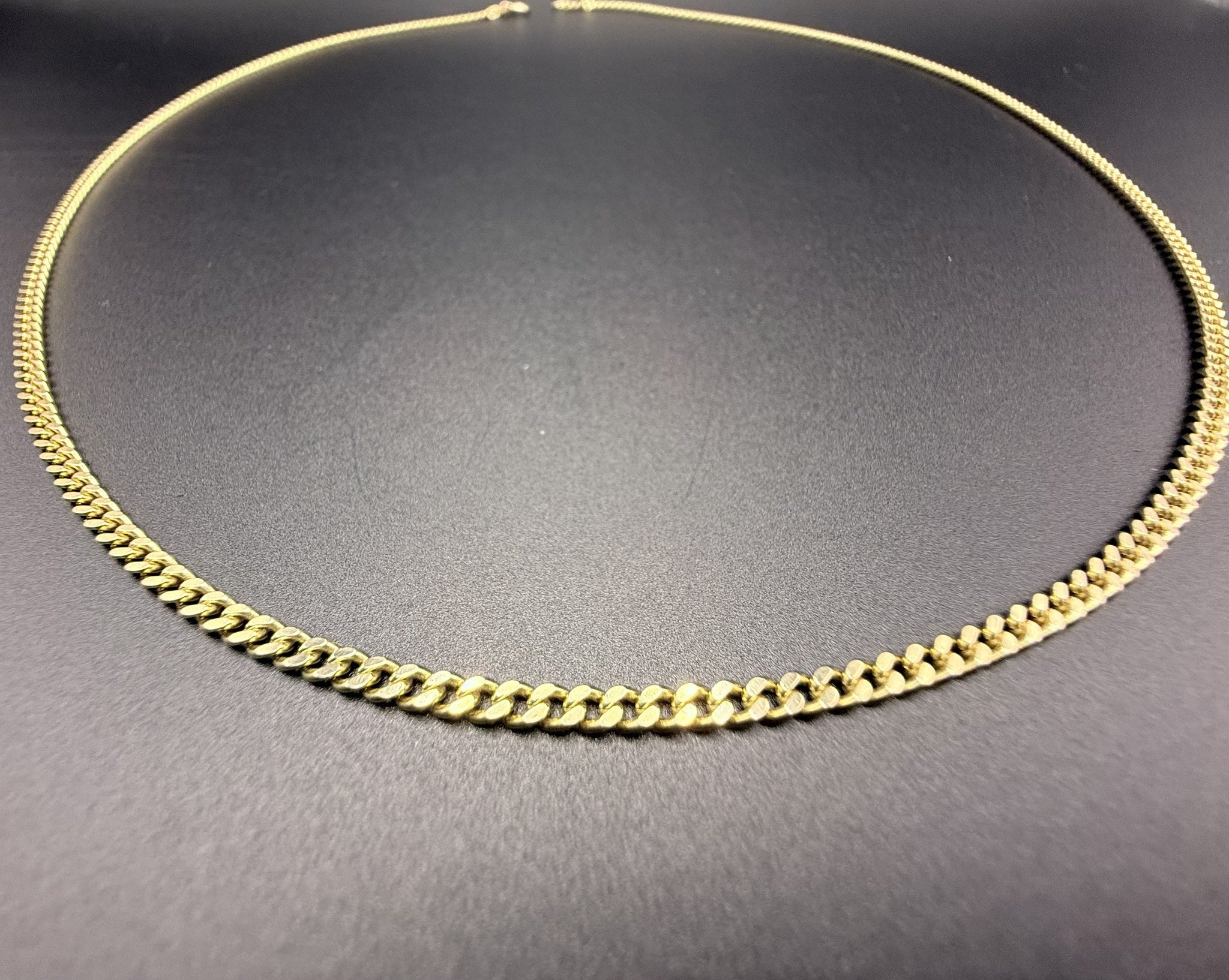 Solid 9ct Gold Curb Chain Necklace 61cm 12.4g 375 Hallmarked Long