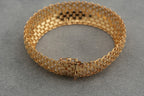 9ct yellow gold open mesh bracelet, hallmarked
