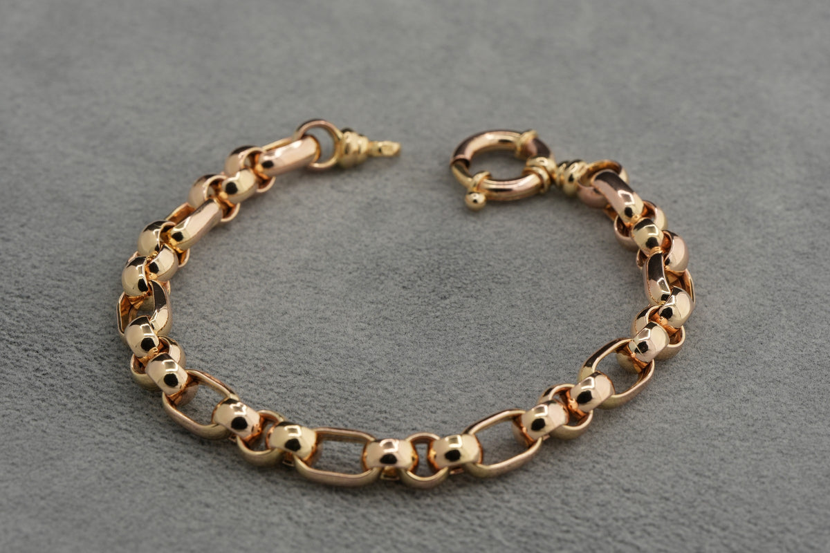 9ct yellow gold oval and hoop link bracelet, hallmarked