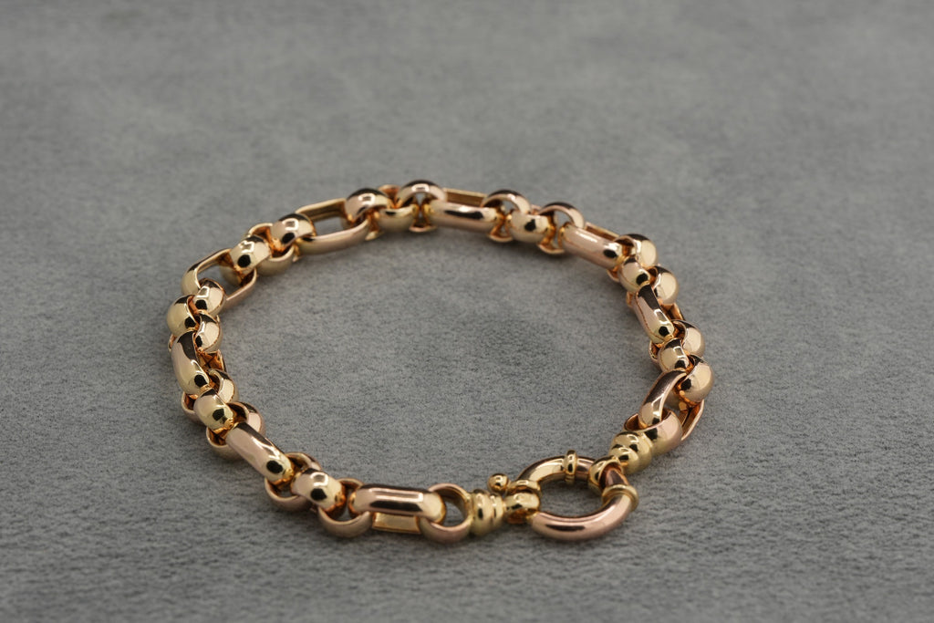 9ct yellow gold oval and hoop link bracelet, hallmarked