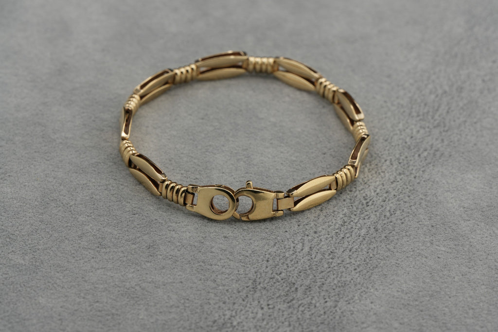Solid 9ct Gold Coffee Bean Link Bracelet 18.5cm 9.8g 375 Hallmarked Ladies Gift