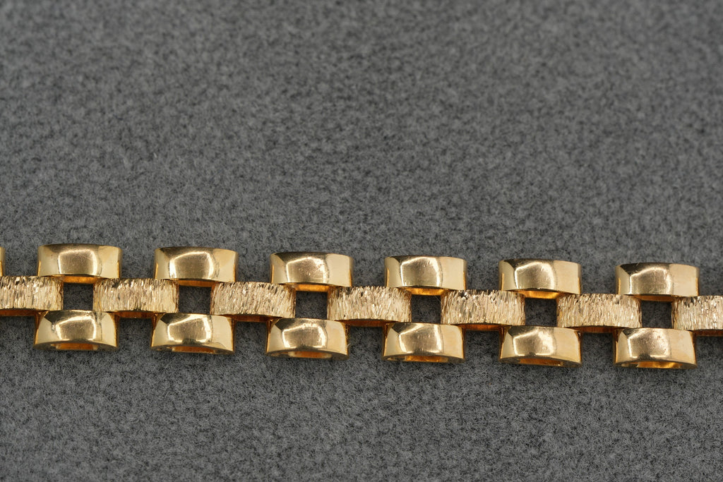 9ct Gold Panther Link Bracelet 20cm 8.0g 375 Hallmarked Ladies Statement Gift