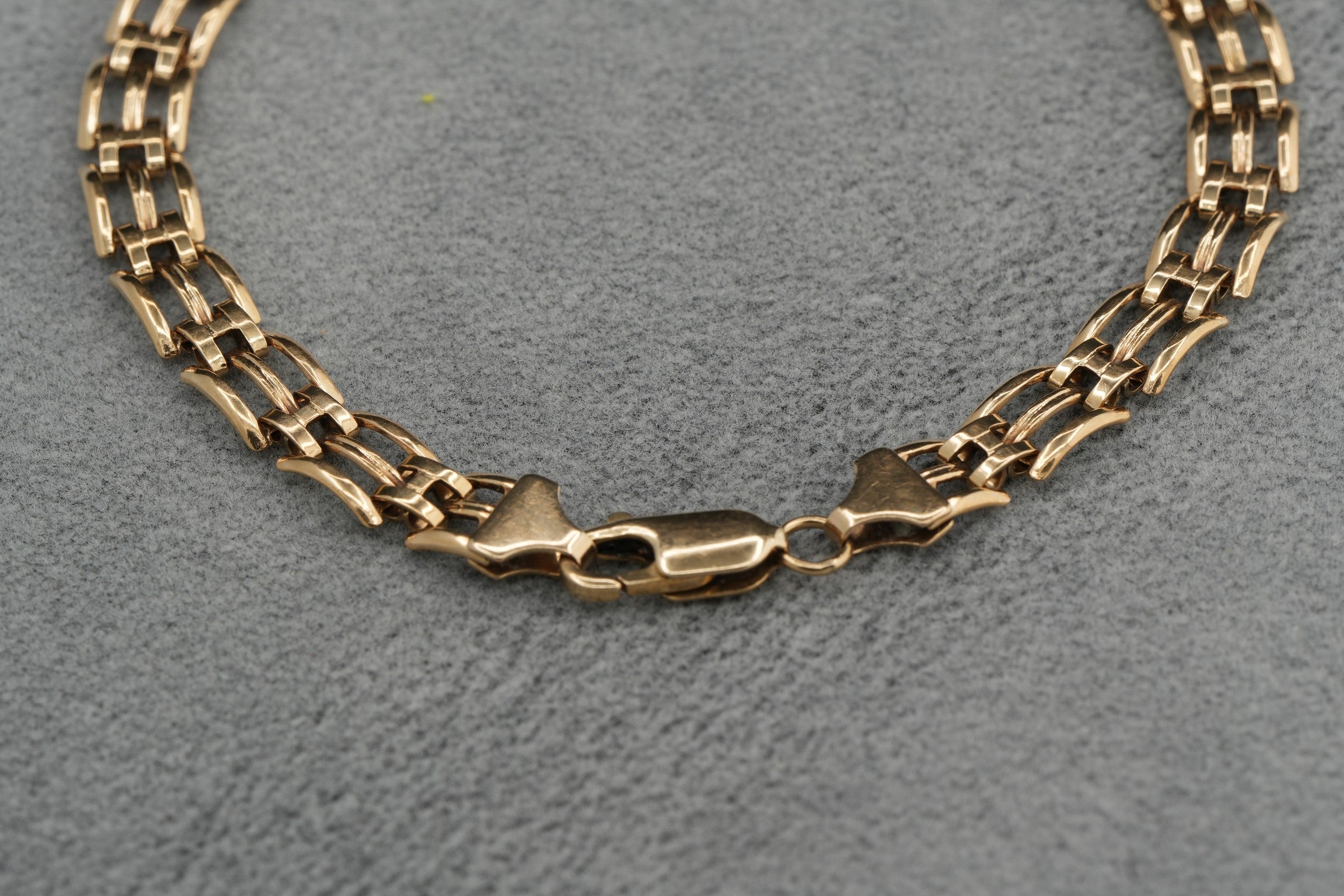 Solid 9ct Gold Gate Link Bracelet 19.5cm 5.3g 375 Birmingham Hallmarked Ladies