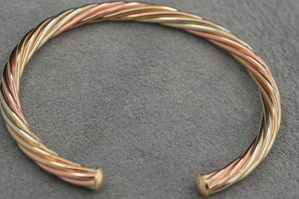 9ct Tricolour Gold Twist Effect Bangle 8.1g 375 Birmingham Hallmarked Ladies