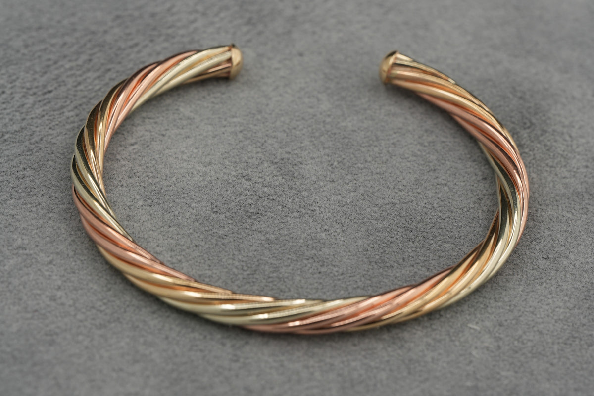 9ct Tricolour Gold Twist Effect Bangle 8.1g 375 Birmingham Hallmarked Ladies