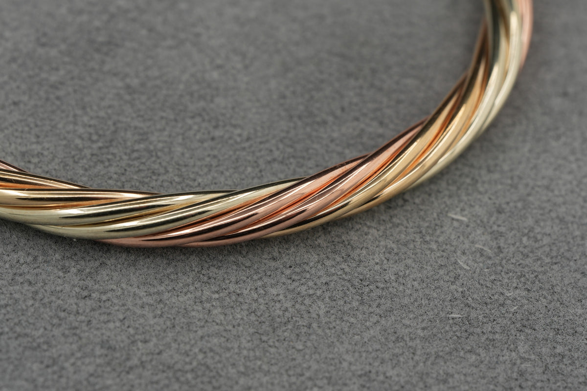 9ct Tricolour Gold Twist Effect Bangle 8.1g 375 Birmingham Hallmarked Ladies