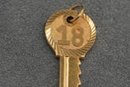 Solid 9ct Gold Key Charm Pendant 5.0g 375 London Leopard Head Hallmarked