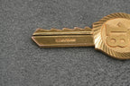 Solid 9ct Gold Key Charm Pendant 5.0g 375 London Leopard Head Hallmarked
