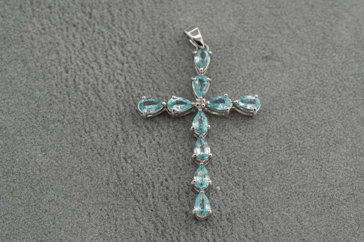 9ct white gold London blue topaz cross pendant