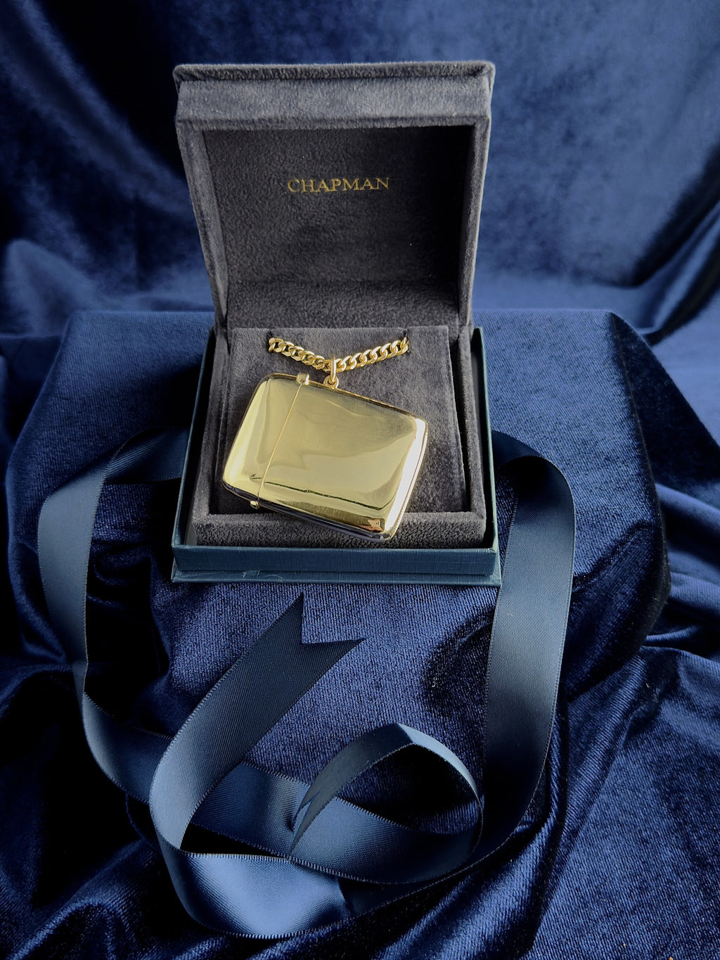 Antique George V solid 9ct gold vesta case, Henry Matthews, Birmingham 1923