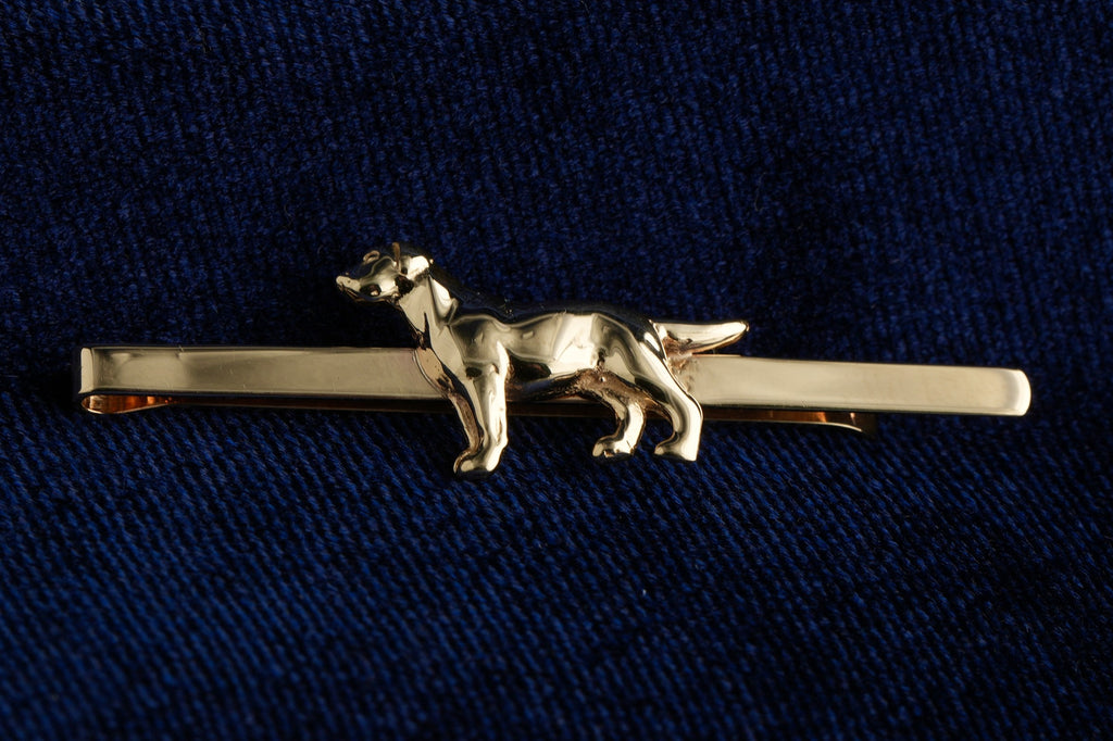 9ct gold dog tie clip, Birmingham hallmarked