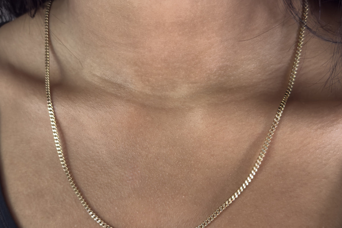 Solid 9ct gold curb chain necklace, 61 cm, UK hallmarked
