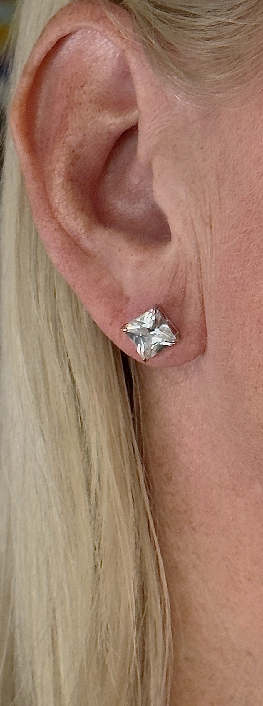 9ct white gold princess cut cubic zirconia stud earrings, boxed