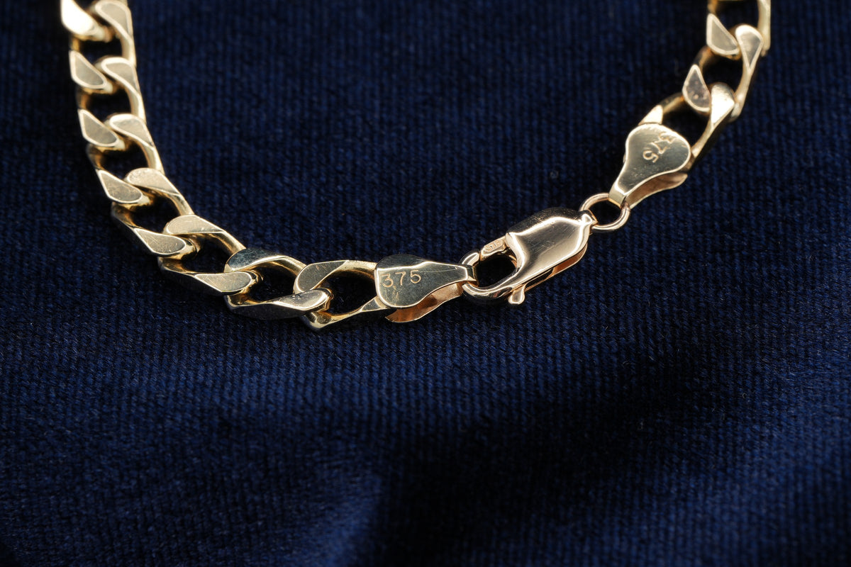 Solid 9ct yellow gold curb bracelet, 18.5 cm, hallmarked