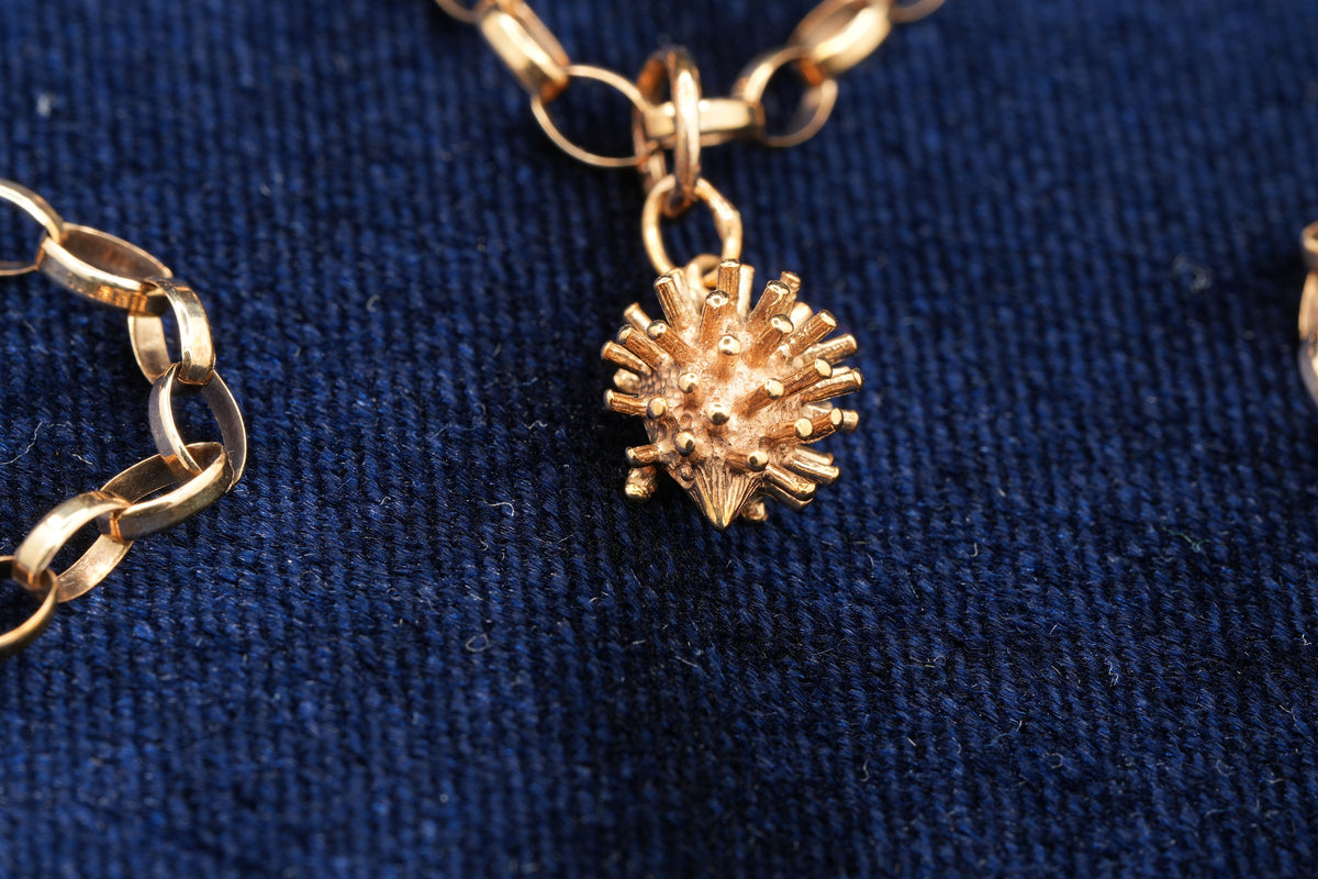 9ct gold belcher chain necklace with hedgehog charm, hallmarked