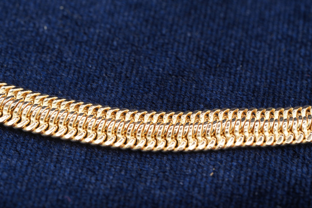 9ct yellow gold open mesh effect bracelet, Sheffield hallmarked
