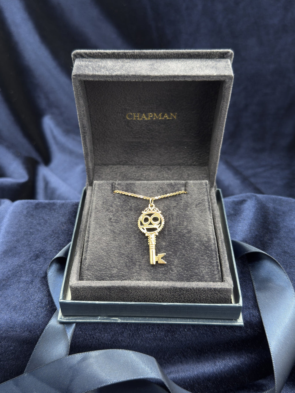 Solid 9ct yellow gold 18th birthday key charm, hallmarked
