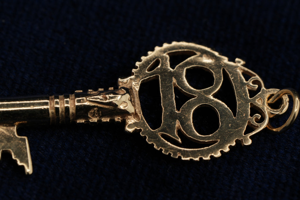 Solid 9ct yellow gold 18th birthday key charm, hallmarked