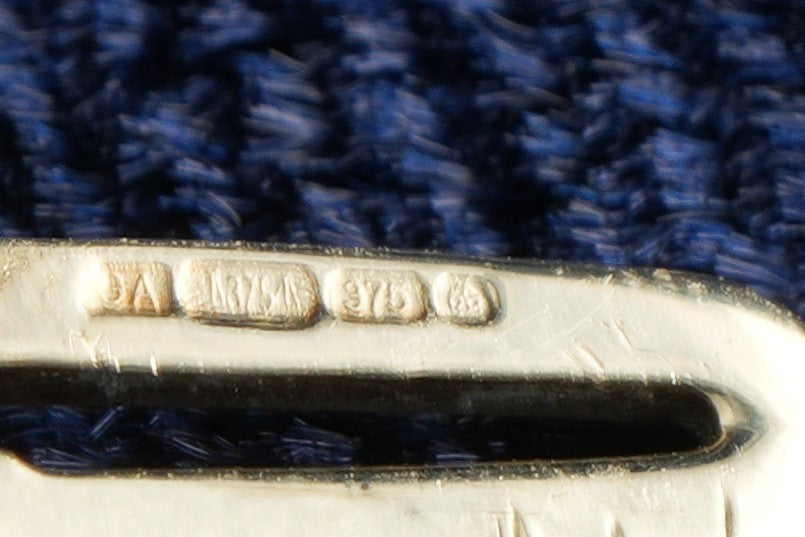 9ct gold diamond line bracelet, 68 brilliants, Sheffield hallmarked, 19.5 cm