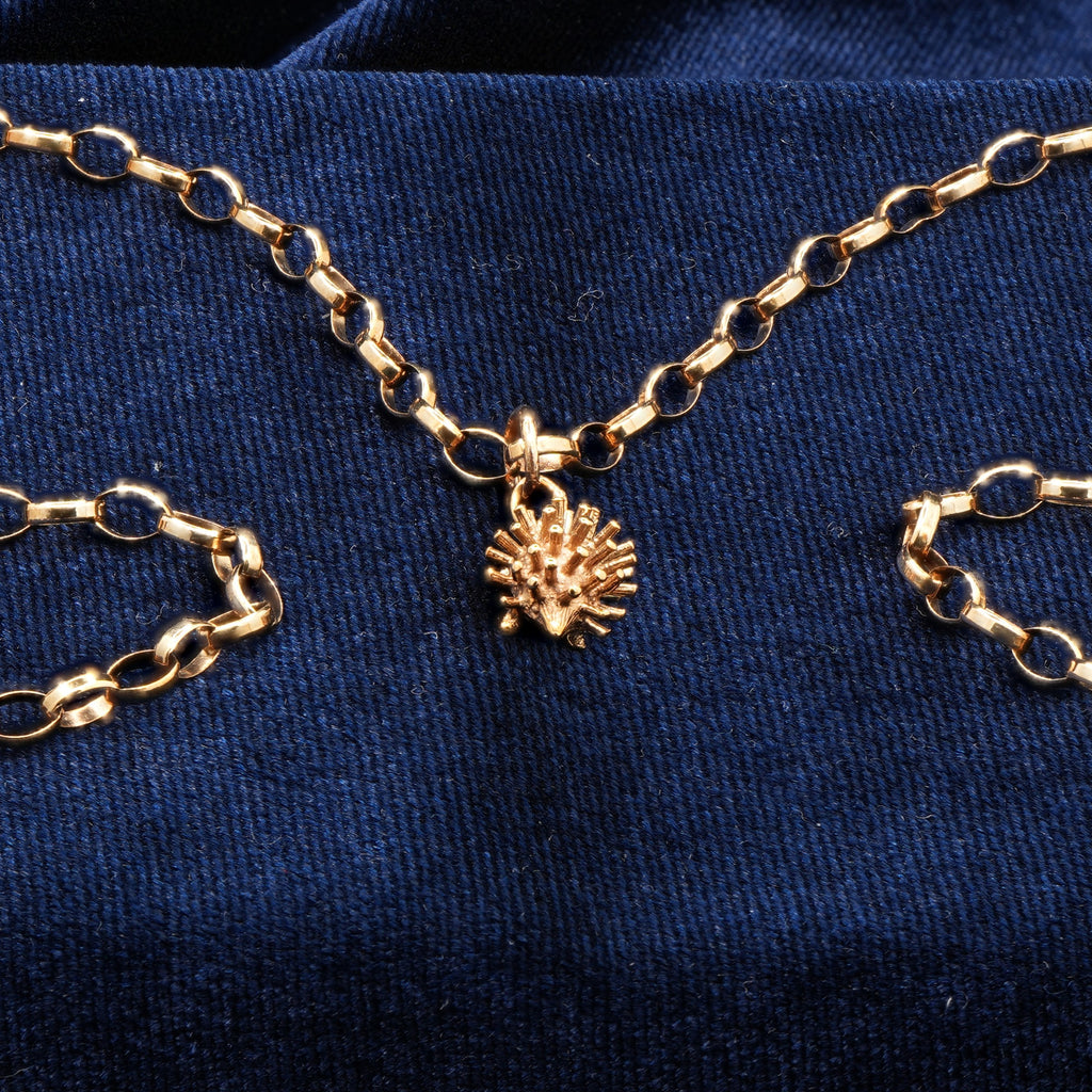 9ct gold belcher chain necklace with hedgehog charm, hallmarked
