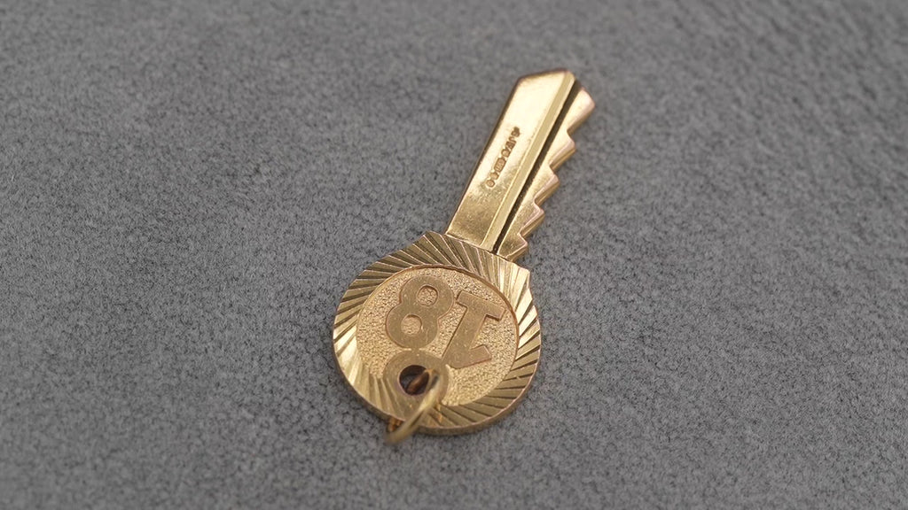 9ct gold key charm