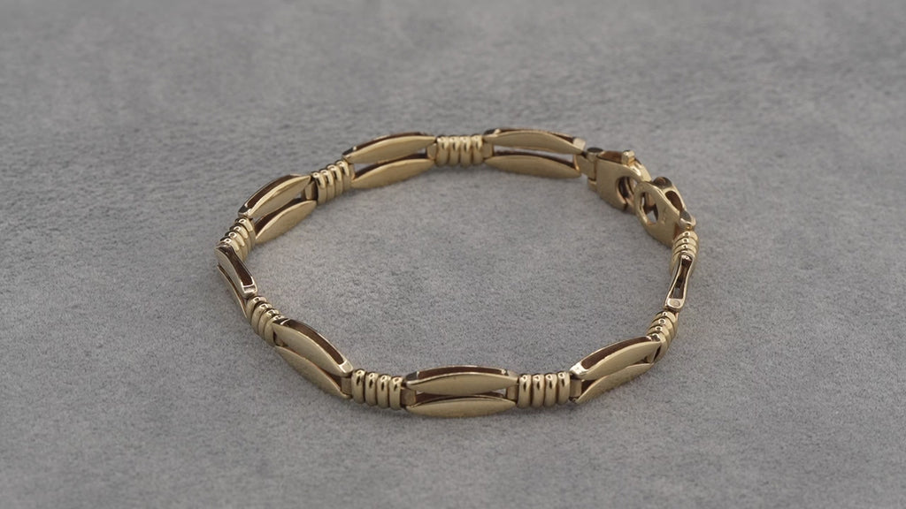 9ct yellow gold coffee bean link bracelet, 190mm